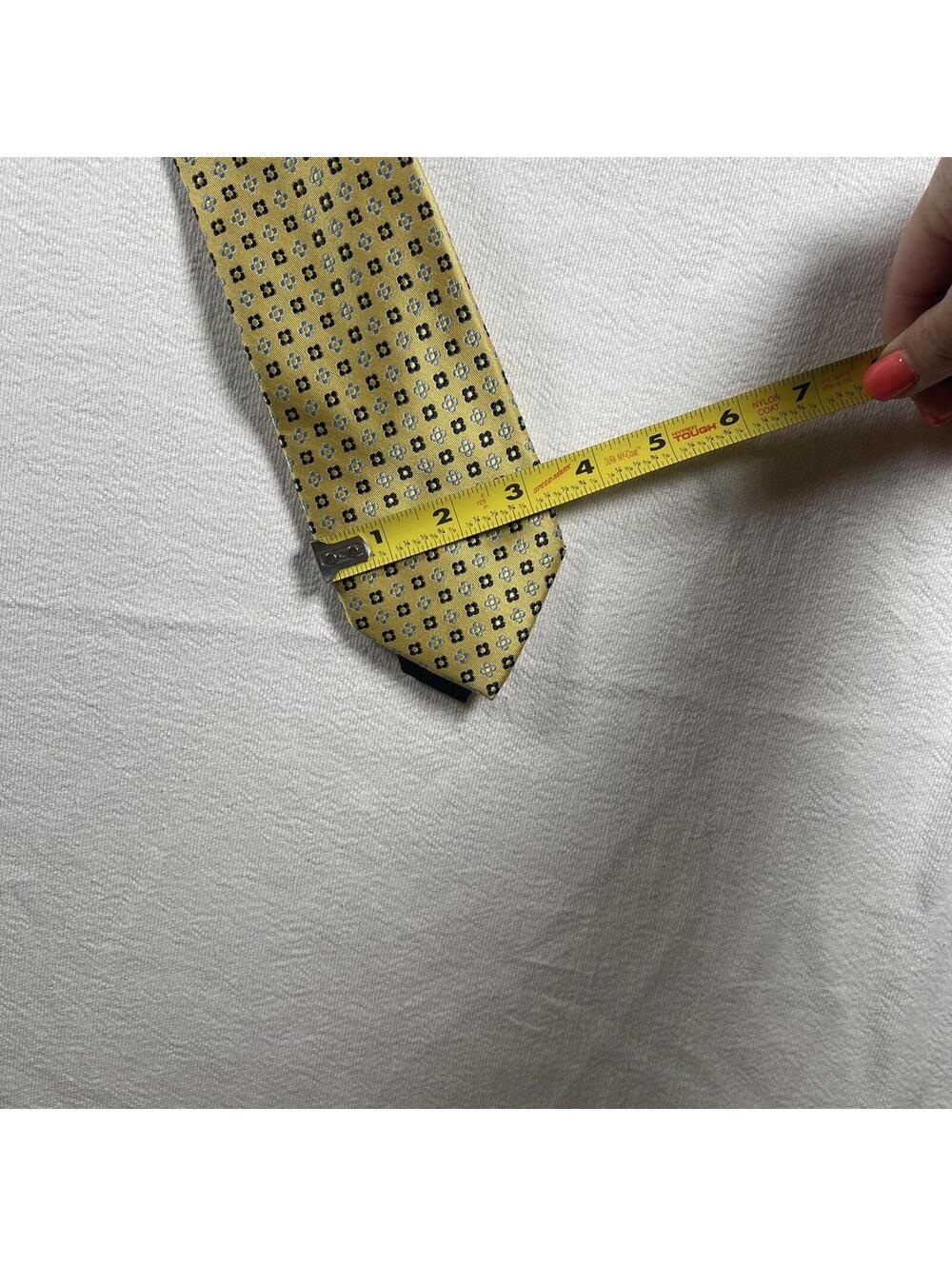 Tommy Hilfiger Mens Neck Tie Navy Blue Gold yellow 100% Silk geometric floral - Picture 3 of 6